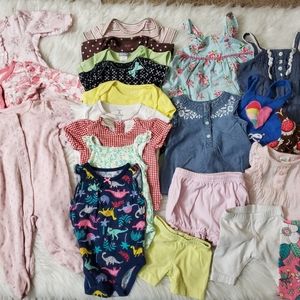 Bundle of Baby girl's clothes 3M